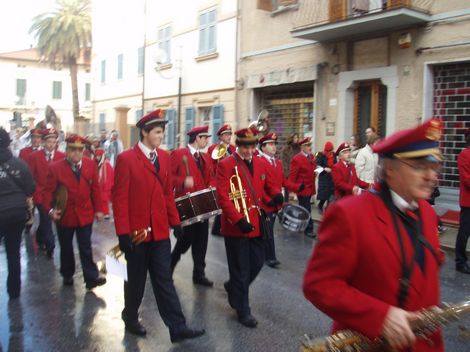 Ingrandisci la foto